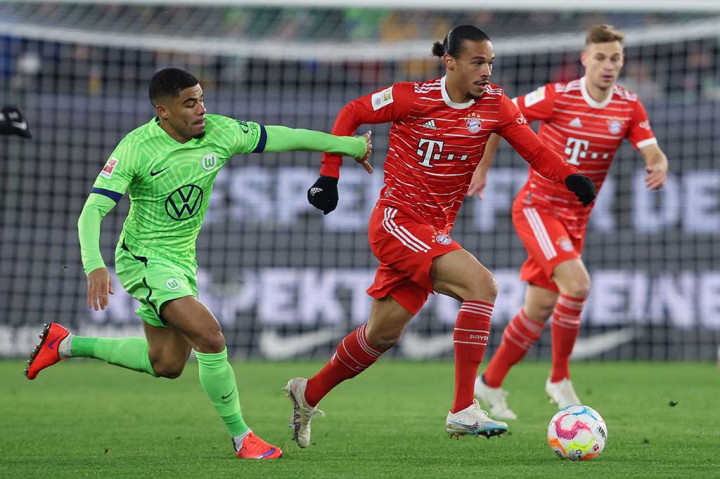 Bayern Muenchen kembali memuncaki klasemen sementara Liga Jerman, setelah mengalahkan tuan rumah Wolfsburg dengan  skor 4-2, pada pertandingan yang dimainkan di Volkswagen Arena, Wolfsburg, Senin, 6 Februari 2023 dini hari WIB.