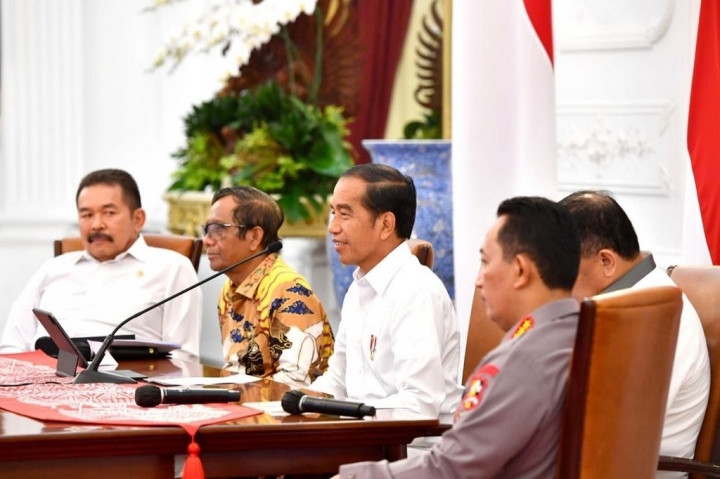 Adapun dalam hal penindakan, katanya, pemerintah, antara lain, telah dan akan terus melakukan pengejaran dan penyitaan terhadap aset-aset obligor BLBI yang tidak kooperatif.