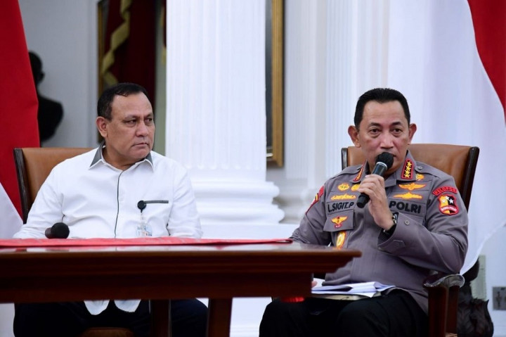 Untuk itu, dia mengingatkan kembali kepada aparat penegak hukum agar memproses tindakan pidana tanpa pandang bulu dan tanpa tebang pilih.
