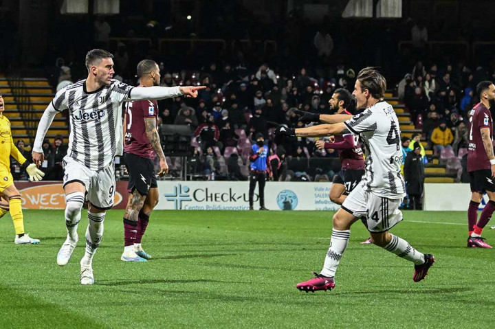 Gol ketiga Juventus tercipta pada menit ke-47. Operan Nicolussi Caviglia dapat diintersep Nicolo Faglio, yang lantas mengumpankannya kepada Vlahovic untuk diselesaikan dengan sempurna oleh penyerang Serbia itu.