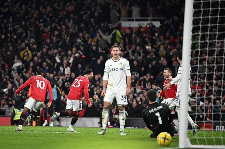 MU berhasil menyamakan kedudukan pada menit ke-70. Permainan umpan pendek di sisi kiri berhasil dituntaskan dengan tendangan Jadon Sancho untuk menjadi gol. Kedudukan menjadi imbang 2-2.