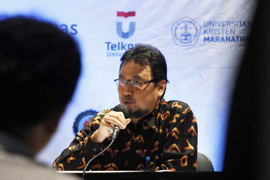 Rektor Universitas Mercu Buana (UMB) Andi Adriansyah menyebut membentuk sumber daya manusia (SDM) berkualitas tak cukup dengan pendidikan S1. Kini, pendidikan jenjang S2 sudah menjadi kebutuhan.