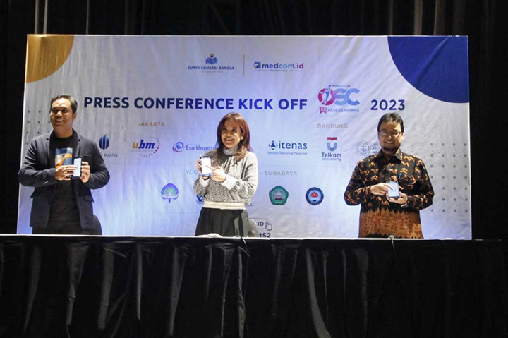 Pendaftaran beasiswa Online Scholarship Competition (OSC) Medcom.id untuk jenjang S2 resmi dibuka hari ini, Kamis 9 Februari 2023, di Universitas Mercu Buana, Jakarta.