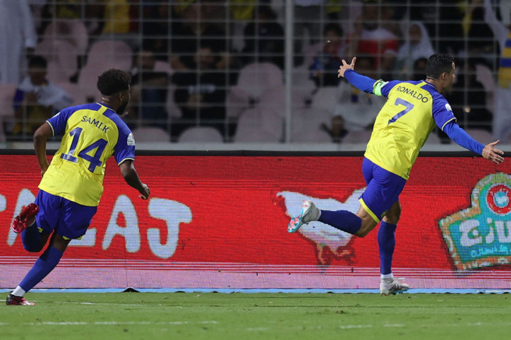 Pemain tim nasional Portugal, yang baru saja merayakan ulang tahunnya yang ke-38, Minggu 5 Februari 2023, itu mencetak empat gol hanya dalam  waktu 30 menit.