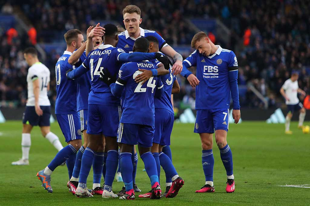 Leicester mencetak gol keempat mereka pada menit ke-81 lewat tembakan Harvey Barnes. Skor 4-1 bertahan hingga laga usai. 