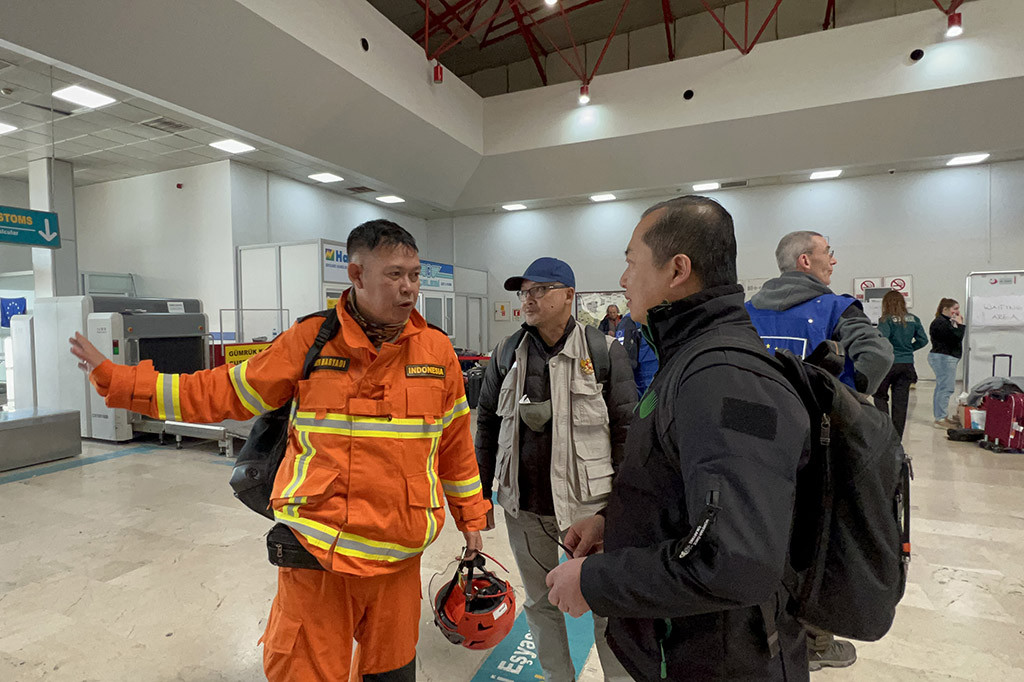 Gelombang pertama misi kemanusiaan Indonesia untuk penanggulangan gempa di Turki ini akan disusul Gelombang Kedua pada tanggal 14 Februari 2023 dan Gelombang Ketiga pada 19 Februari 2023.