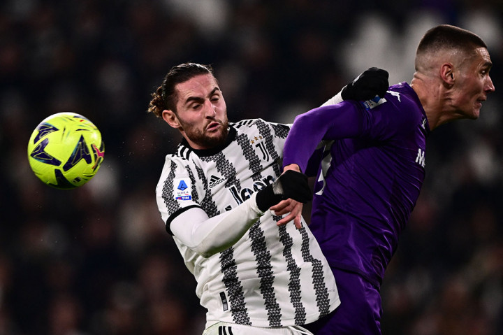 Kebuntuan akhirnya pecah pada menit ke-34. Di Maria mengirimkan bola ke dalam kotak penalti untuk disambut sundulan Rabiot. Kiper Pietro Terraciano dapat melakukan penyelamatan, namun bola dinyatakan telah melewati garis gawang oleh wasit Michael Fabbri dengan bantuan teknologi.