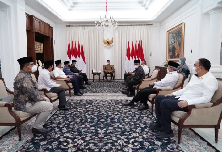 Wakil Presiden Ma'ruf Amin menerima audiensi Wakil Ketua Lembaga Pendidikan Tinggi Nahdlatul Ulama (LPTNU) Amien Suyitno beserta jajaran pengurus di Kediaman Resmi Wapres Jl. Diponegoro No.2 Jakarta Pusat, Senin, 13 Februari 2023.