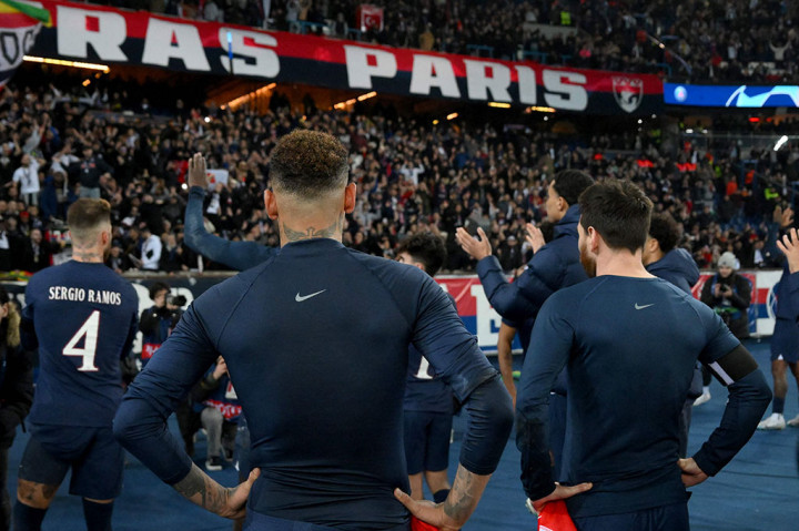 Unggul jumlah pemain gagal dimanfaatkan PSG untuk menyamakan kedudukan. Skor 1-0 untuk tim tamu bertahan hingga laga usai. 