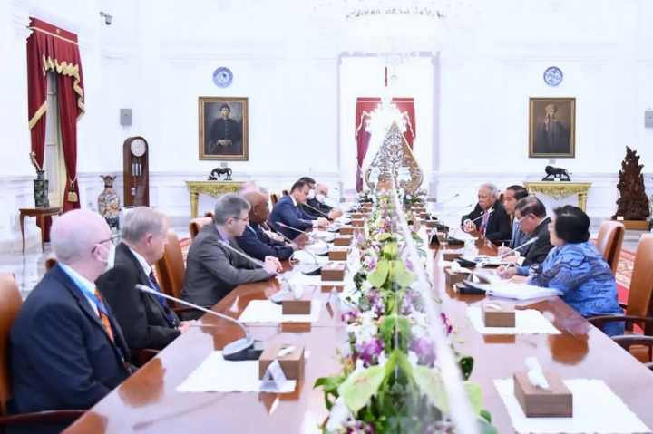 “Beliau melihat the global water crisis sekarang ini sudah kita hadapi. Untuk itu, beliau berharap World Water Forum Ke-10 nanti tidak hanya sebagai conference biasa, tapi juga menghasilkan concrete recommendations untuk dilakukan aksinya,” ungkap Menteri PUPR.