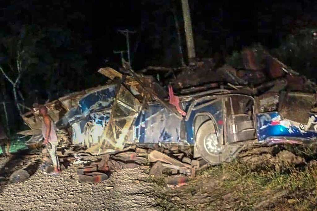 Layanan Imigrasi Nasional Panama mengatakan yang terluka, termasuk anak-anak, dirawat di berbagai rumah sakit dan klinik, tanpa menyebutkan berapa jumlahnya. Korban tewas terbaru, tambahnya, didasarkan pada informasi awal.