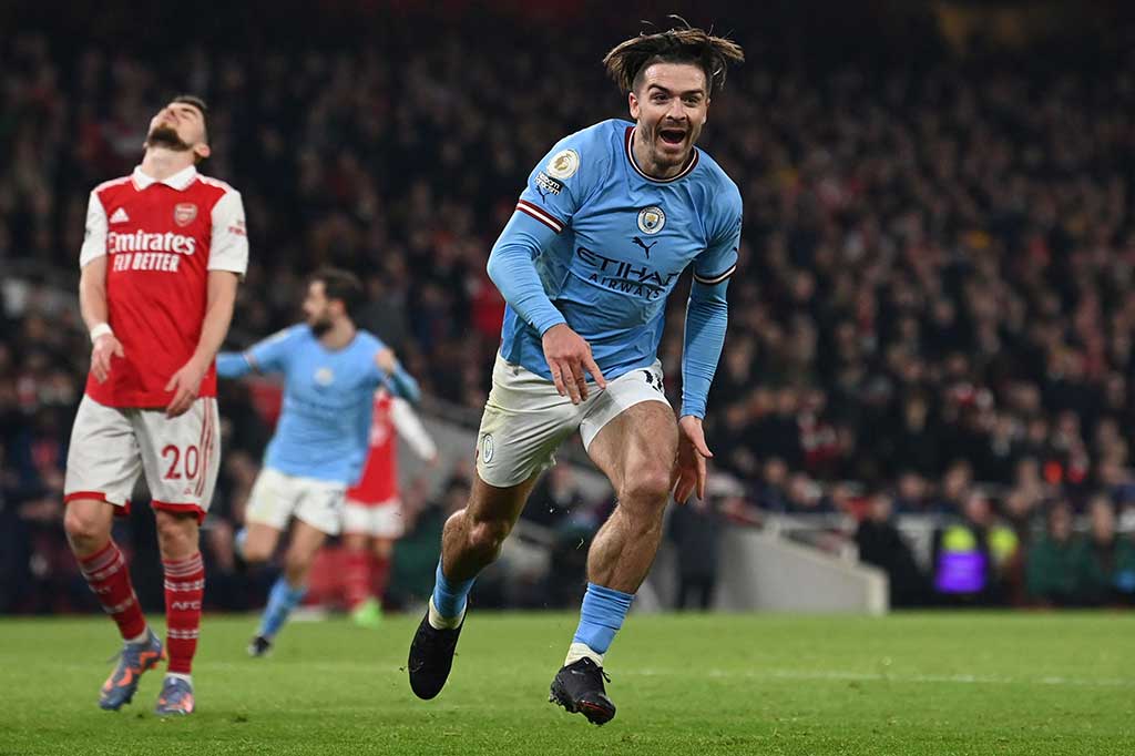 City akhirnya bisa mencetak gol kedua mereka pada menit ke-72. Memanfaatkan kesalahan pemain Arsenal, Ilkay Guendogan memberikan bola ke Jack Grealish yang menuntaskannya dengan sepakan mendatar keras yang gagal dihentikan Ramsdale. Skor menjadi 2-1 untuk City.
