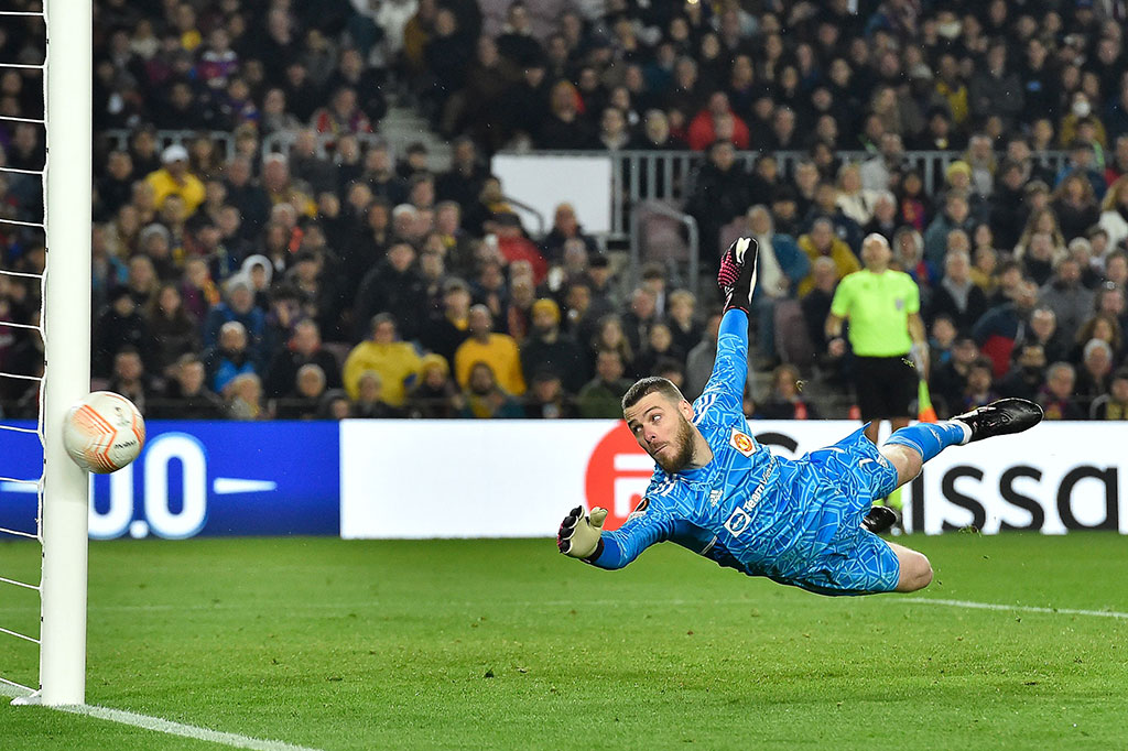 Barcelona hampir membalikkan keadaan pada menit ke-87. Sebuah peluang menciptakan kemelut di depan gawang De Gea, bola sempat membentur tiang dan hampir masuk, sebelum dihalau oleh Casemiro.