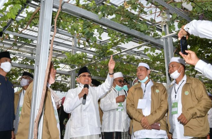 Bari Azed mengatakan maksud dan tujuan pihaknya ke Penata juga untuk menjalin silaturahmi kepada Pimpinan Pesantren An-Nawawi Tanara, sehingga kerja sama dapat terjalin lebih akrab lagi. 