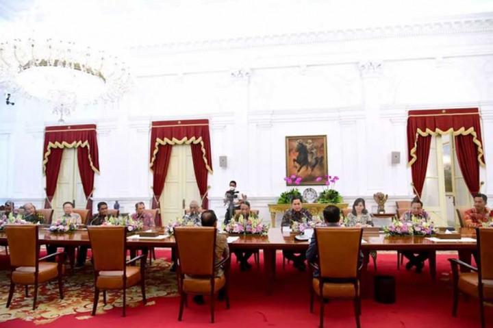 Erick juga menyampaikan tentang dukungan pemerintah mengenai perizinan penyelenggaraan pertandingan sepak bola.  