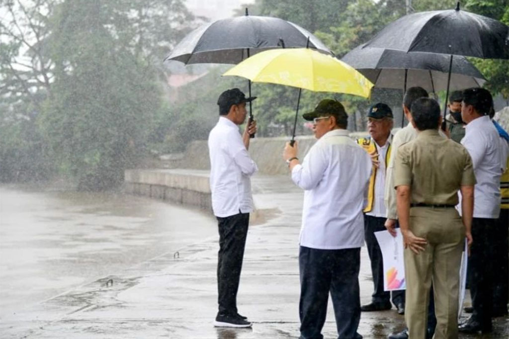 Presiden menyampaikan sudah ada beberapa titik yang dilakukan pembebasan lahan, misalnya di Rawajati, Jaksel.