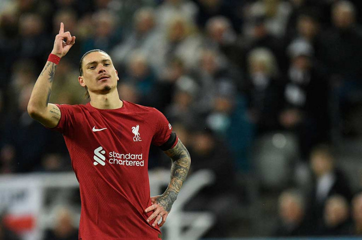Kedua tim tampil dengan tempo cepat sejak peluit awal dibunyikan. Liverpool  memecah kebuntuan terlebih dahulu saat pertandingan baru berusia empat menit lewat Darwin Nunez menyelesaikan umpan silan M. Salah untuk membobol gawang Thibaut Courtois.