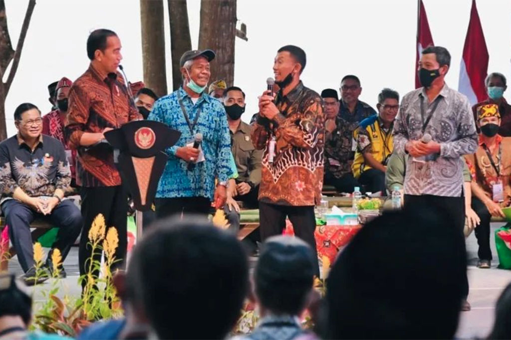 Acara itu diikuti perwakilan penerima SK Hutsos, Hutan Adat, dan TORA di provinsi-provinsi lainnya melalui sambungan video. Presiden menyatakan bahwa dalam serah terima hari ini sedikitnya diserahkan 514 SK Hutsos, 19 SK Hutan Adat, dan 46 SK Tora.