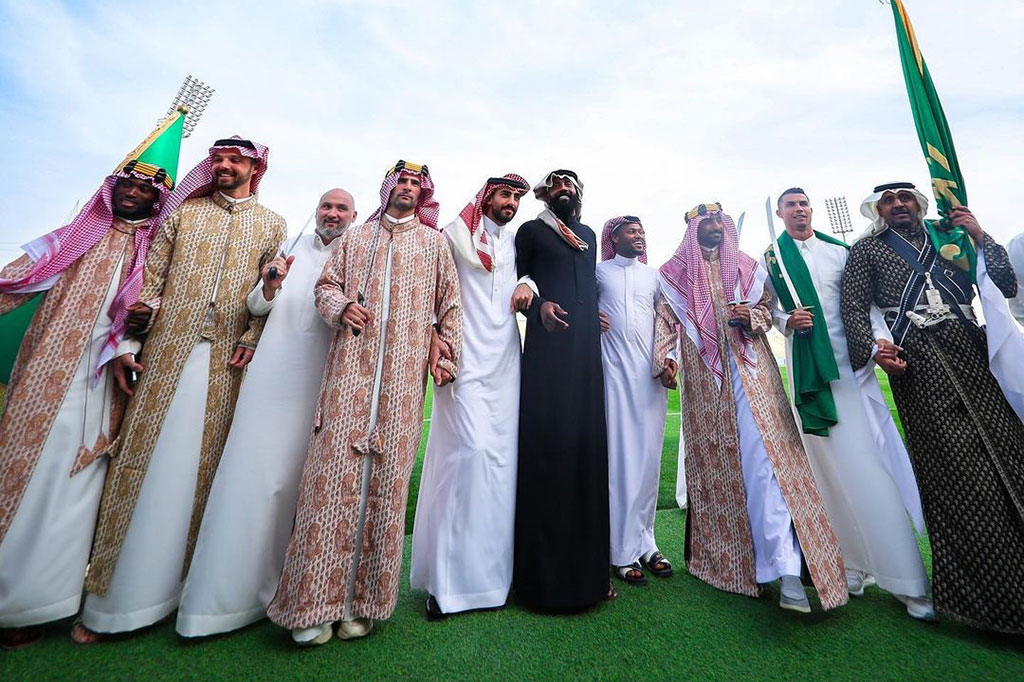 Hari Pendirian dirayakan di Kerajaan pada 22 Februari. 