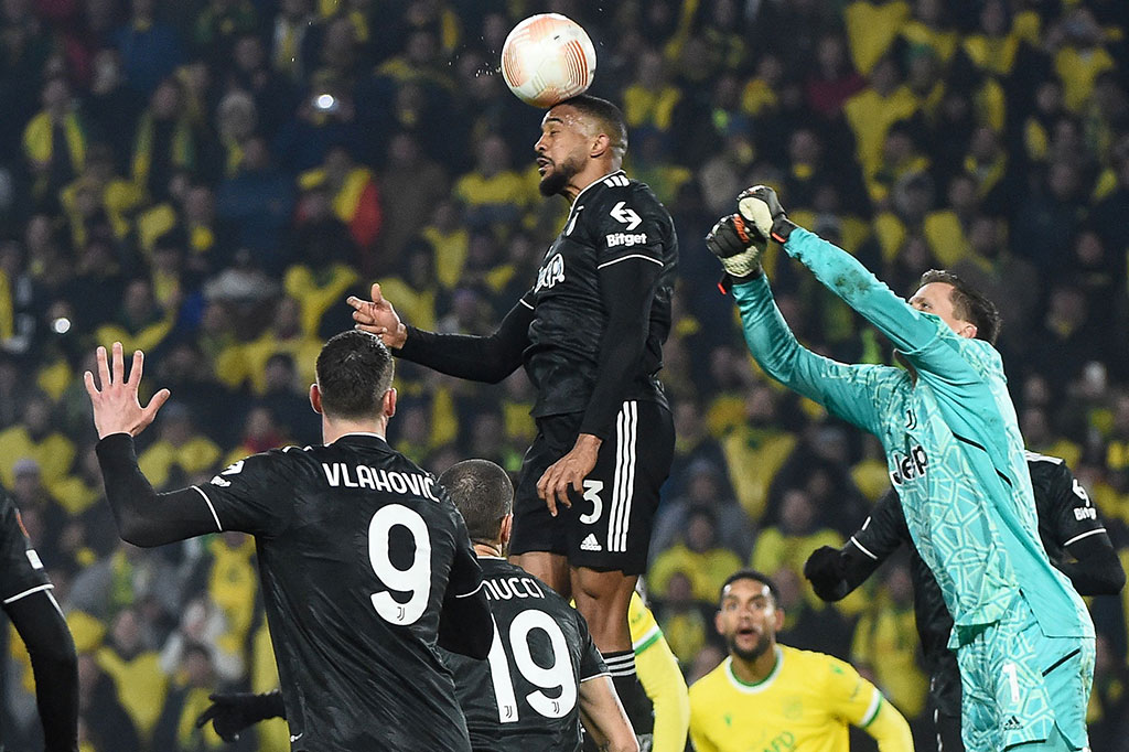 Selepas jeda, Juventus terlihat menurunkan tempo permainan mereka. Sementara itu Nantes menekan tim tamu demi memangkas ketertinggalan.