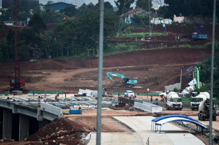 Progres konstruksi seluruh segmen Jalan Tol Serpong–Cinere telah selesai, dengan Seksi 1 telah beroperasi sejak April 2021. Sementara itu seksi 2 dari Pamulang hingga Cinere hingga saat ini masih dalam tahap pembangunan.