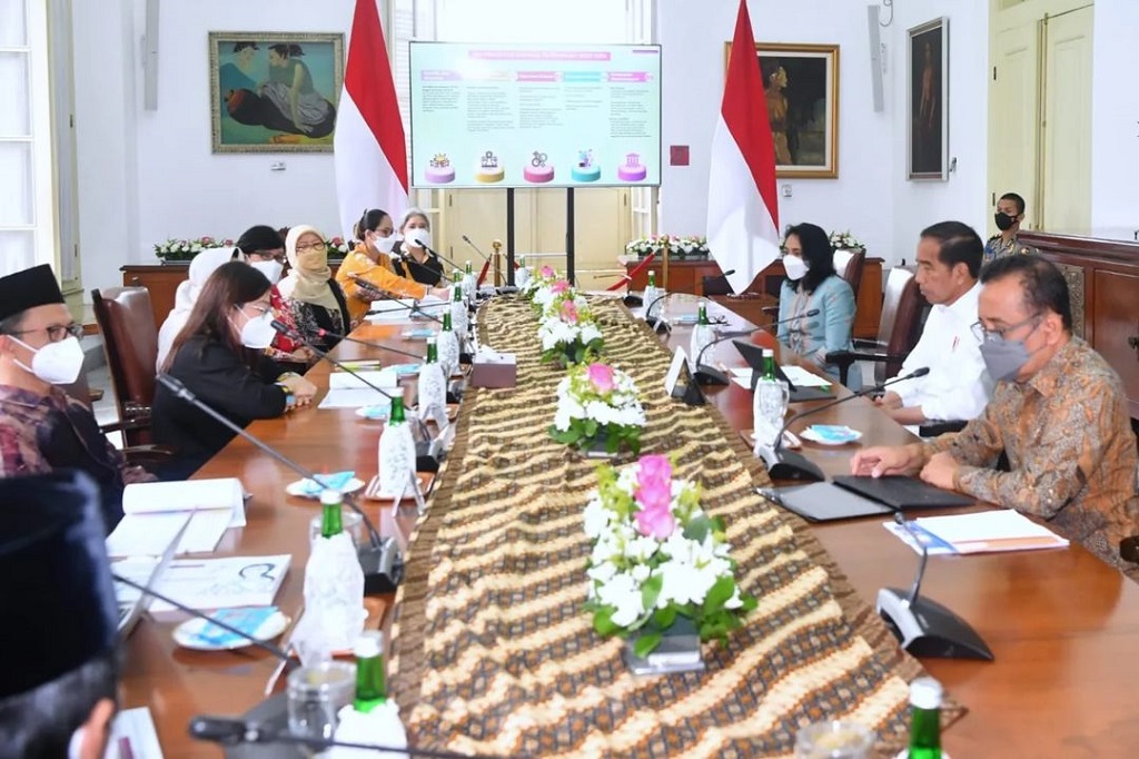 Presiden Joko Widodo menerima Komisi Nasional Anti Kekerasan Terhadap Perempuan (Komnas Perempuan) di Istana Kepresidenan Bogor, Kota Bogor, Jawa Barat, Senin, 27 Februari 2023. 
