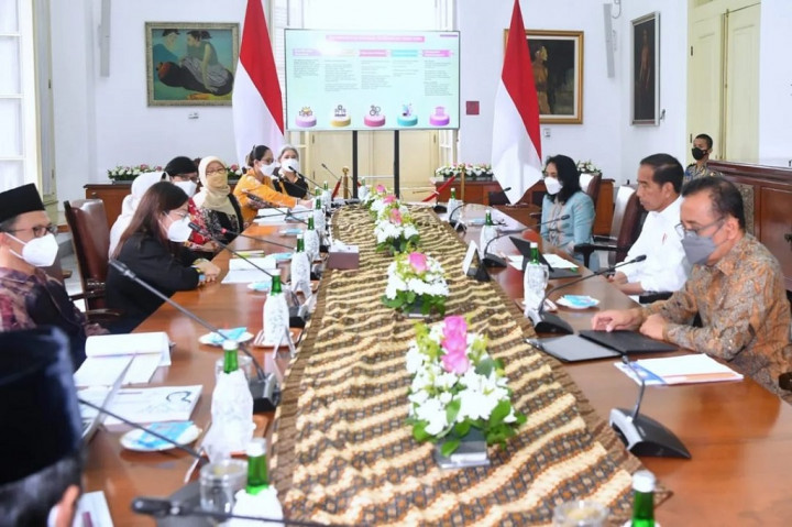 Presiden Joko Widodo menerima Komisi Nasional Anti Kekerasan Terhadap Perempuan (Komnas Perempuan) di Istana Kepresidenan Bogor, Kota Bogor, Jawa Barat, Senin, 27 Februari 2023. 
