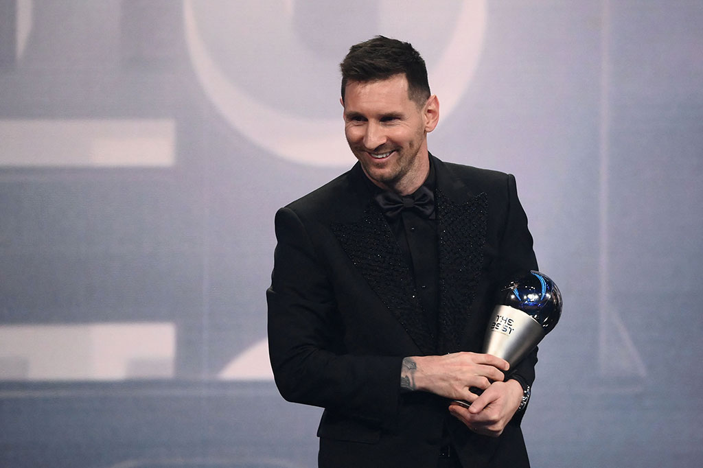 Lionel Messi terpilih sebagai pemain terbaik tahun 2022 dalam acara penghargaan The Best FIFA Football yang digelar di Paris, Prancis, Selasa, 28 Februari 2023 dini hari WIB.
