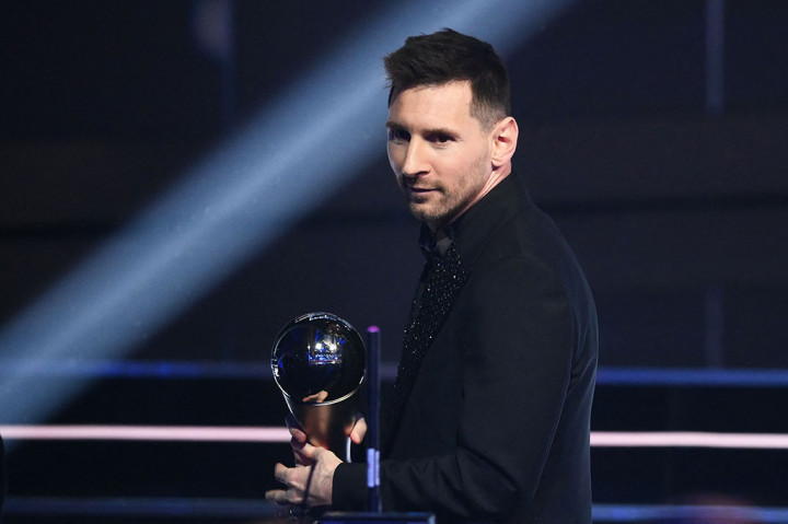 Messi mengalahkan dua kandidat lainnya dalam penghargaan ini yaitu rekan setimnya di Paris Saint-Germain Kylian Mbappe dan pemenang Ballon d'Or 2022 Karim Benzema.