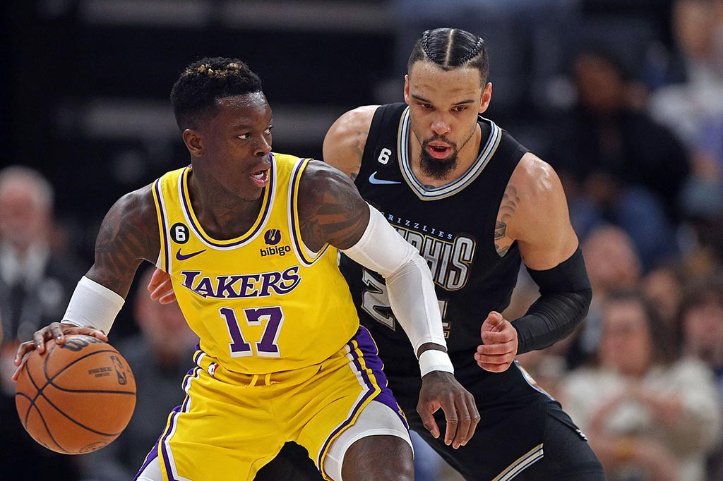 Kedua tim saling balik mengungguli lawan dan bergantian memimpin poin di kuarter pertama hingga pertengahan kuarter ketiga.