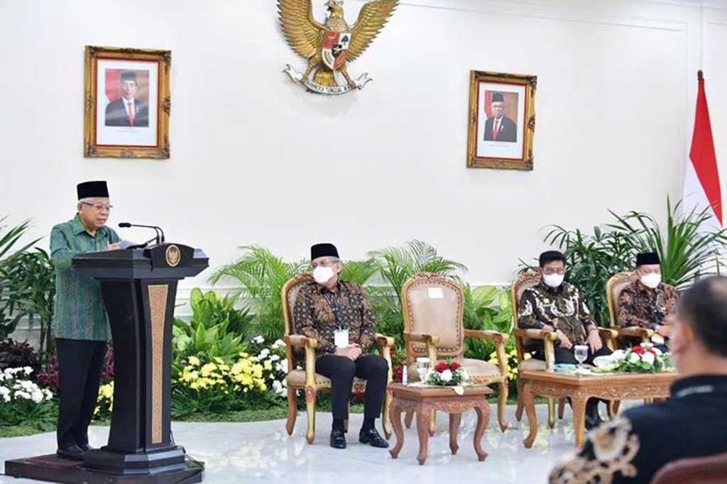 Saat ini, menurut Wapres, industri kelapa sawit menjadi salah satu tumpuan sumber pendapatan negara. Pada 2022, devisa ekspor dari industri kelapa sawit mencapai USD39,28 miliar dan menjadi rekor tertinggi jika dibandingkan tahun-tahun sebelumnya.