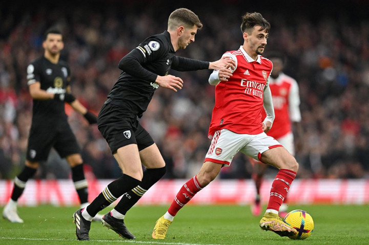 Saat laga terlihat akan berakhir imbang, Arsenal akhirnya mencetak gol kemenangan mereka pada masa injury time berkat tendangan keras Nelson yang bersarang ke pojok kanan gawang.