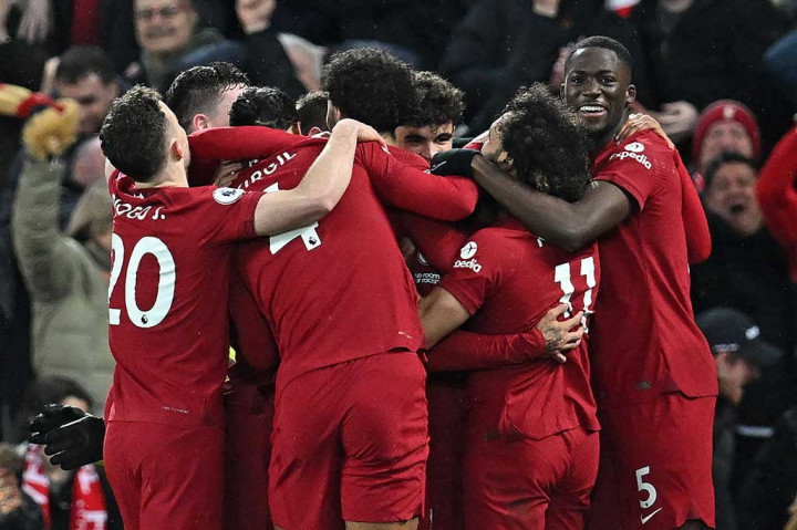 Pemain pengganti, Roberto Firmino menyempurnakan kemenangan Liverpool dengan mencetak gol pada menit ke-89. Pemain asal Brasil tersebut menuntaskan umpan Salah dengan tembakan mendatar yang melewati kedua kaki kaki De Gea. Skor 7-0 bertahan hingga usai. MU dipermalukan di kandang Liverpool. 