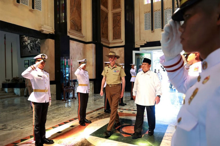 Keduanya berdiskusi mengenai berbagai isu penting dalam kerja sama pertahanan kedua negara, khususnya bidang pendidikan. Sampai saat ini, hampir 3.300 personel TNI, baik militer maupun sipil, telah mengikuti program pendidikan dan pelatihan di Australia sejak tahun 1967.