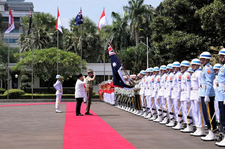 “Program kadet merupakan investasi besar karena hubungan antar pribadi merupakan kunci untuk meningkatkan kerja sama pertahanan Australia-Indonesia,” tegas Menhan Prabowo.
