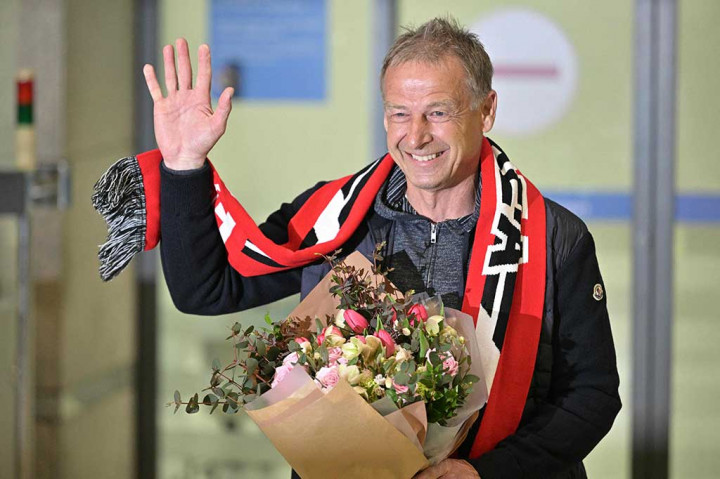 Pelatih kepala baru Korea Selatan Jurgen Klinsmann tiba di Bandara Internasional Incheon, Seoul, Rabu, 8 Maret 2023. Dia menyatakan tujuan melatih Taeguk Warriors adalah untuk memenangkan Piala Asia.