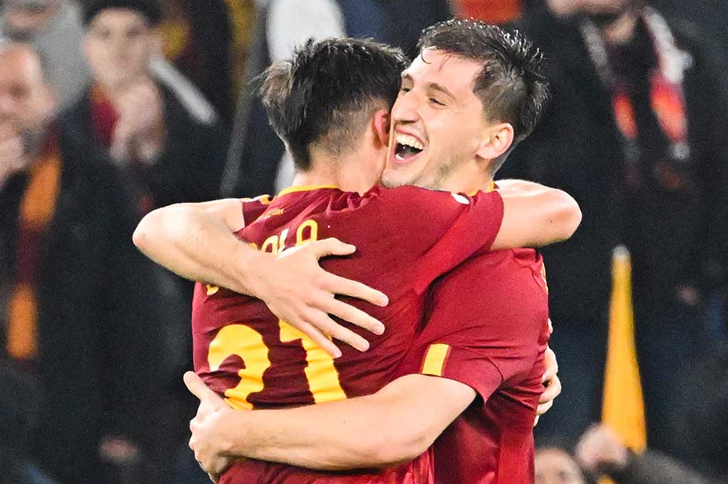 Roma akhirnya mencetak gol kedua mereka pada menit ke-86. Sepak pojok Dybala ke tiang jauh bisa disundul Marash Kumbulla yang tidak terkawal pemain Sociedad. Skor 2-0 bertahan hingga laga usai.