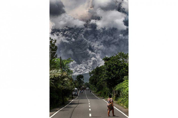 Dua desa di Kabupaten Boyolali, yakni Klakah dan Tlogolele di Kecamatan Selo terjadi hujan abu sebagai dampak dari erupsi Gunung Merapi.