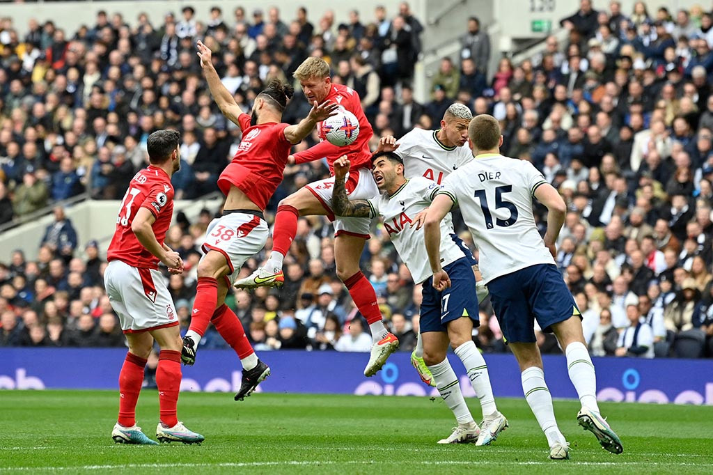 Pada menit ke-81 Nottingham Forest mampu memperkecil ketertinggalan menjadi 1-3 ketika sundulan Joe Worrall memanfaatkan umpan Felipe mampu membobol gawang dari Tottenham Hotspur.