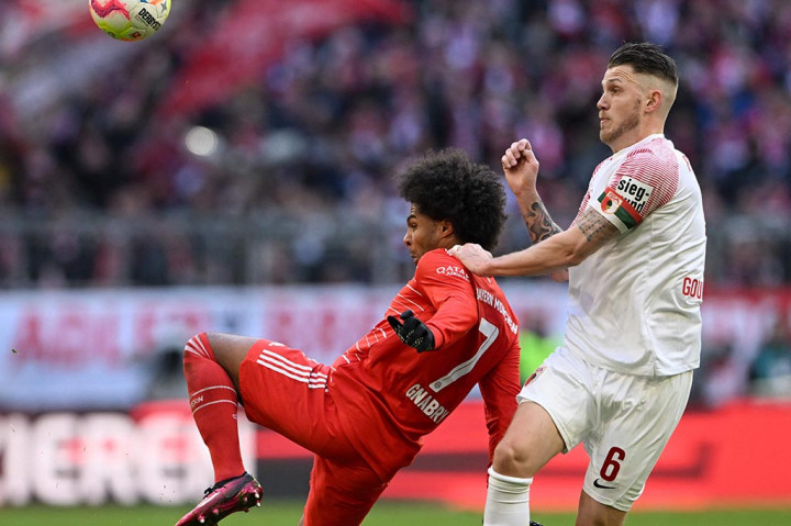 Pada menit ke-74 Bayern kembali menambah keunggulan setelah tendangan Alphonso Davies memanfaatkan umpan dari Joao Cancelo berhasil dikonversi menjadi gol sehingga skor berubah menjadi 5-2.