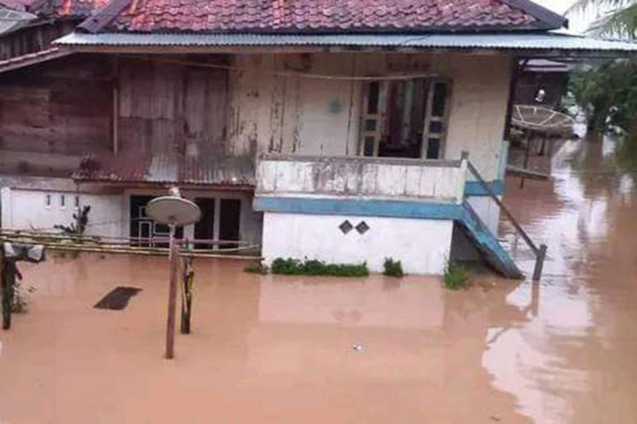 Hingga Senin, 13 Maret 2023, ketinggian air masih terus naik, bahkan akses Linggau-Palembang terputus dan ribuan rumah terendam banjir. Banjir yang melanda sejumlah kecamatan di Musi Rawas tersebut kini menyembabkan ribuan warga terdampak, dan sejumlah akses jalan terputus total, tidak bisa dilalui akibat terendam banjir.