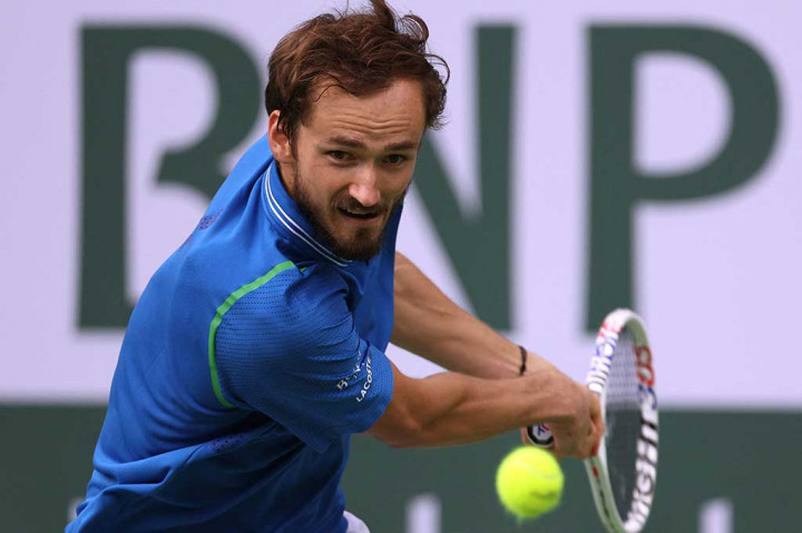 Medvedev dijadwalkan menghadapi petenis peringkat 28 Spanyol Alejandro Davidovich Fokina, yang menang 6-3, 6-4 atas petenis kualifikasi dari Chile Cristian Garin. 