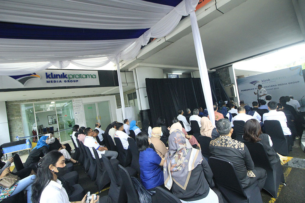 CEO Media Group Network (MGN) Mohammad Mirdal Akib meresmikan Klinik Pratama Media Group di Kompleks Media Group, Kedoya, Jakarta Barat, Rabu, 15 Maret 2023.