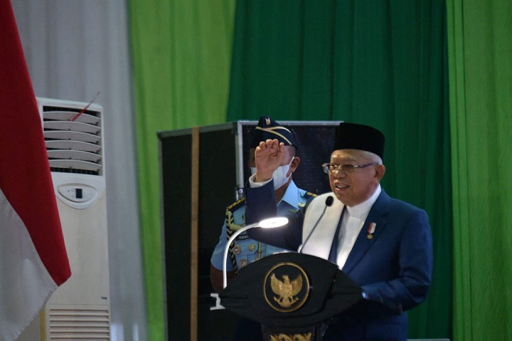 Wakil Presiden Ma'ruf Amin mengimbau masyarakat untuk tetap menjaga protokol kesehatan selama bulan Ramadan 1444 Hijriah. 