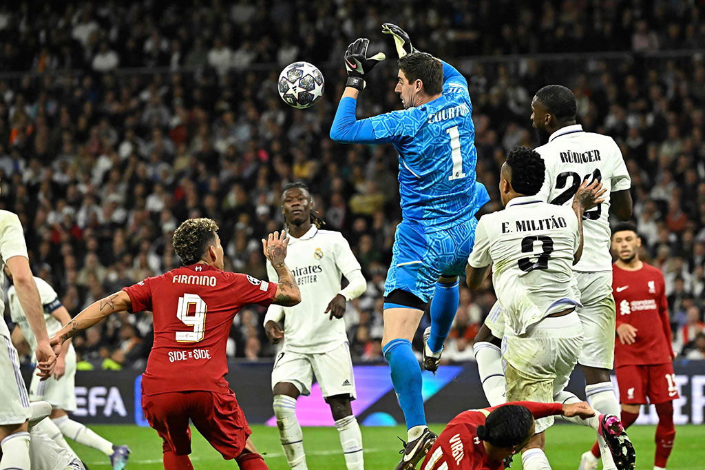 Liverpool terus menguasai bola di sisa pertandingan, tetapi tidak bisa memberikan ancaman berarti untuk Madrid. Skor tak berubah hingga pertandingan usai.