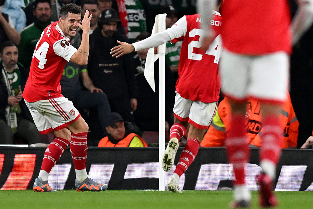 Arsenal unggul terlebih dahulu pada menit ke-19 menit lewat gol Granit Xhaka. Antonio Adan menempis tendangan Gabriel Martinelli, bola rebound kemudian disambar gelandang asal Swiss itu menjadi gol. Skor menjadi 1-0. Tidak ada gol tambahan hingga babak pertama berakhir.