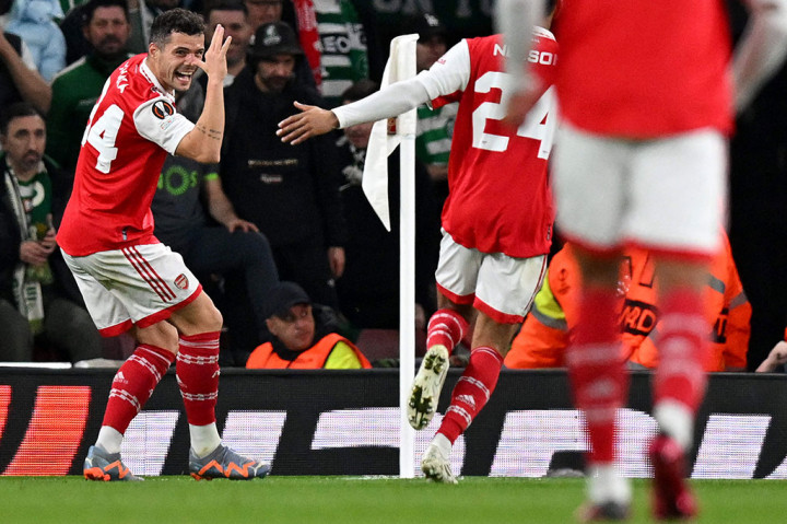 Arsenal unggul terlebih dahulu pada menit ke-19 menit lewat gol Granit Xhaka. Antonio Adan menempis tendangan Gabriel Martinelli, bola rebound kemudian disambar gelandang asal Swiss itu menjadi gol. Skor menjadi 1-0. Tidak ada gol tambahan hingga babak pertama berakhir.