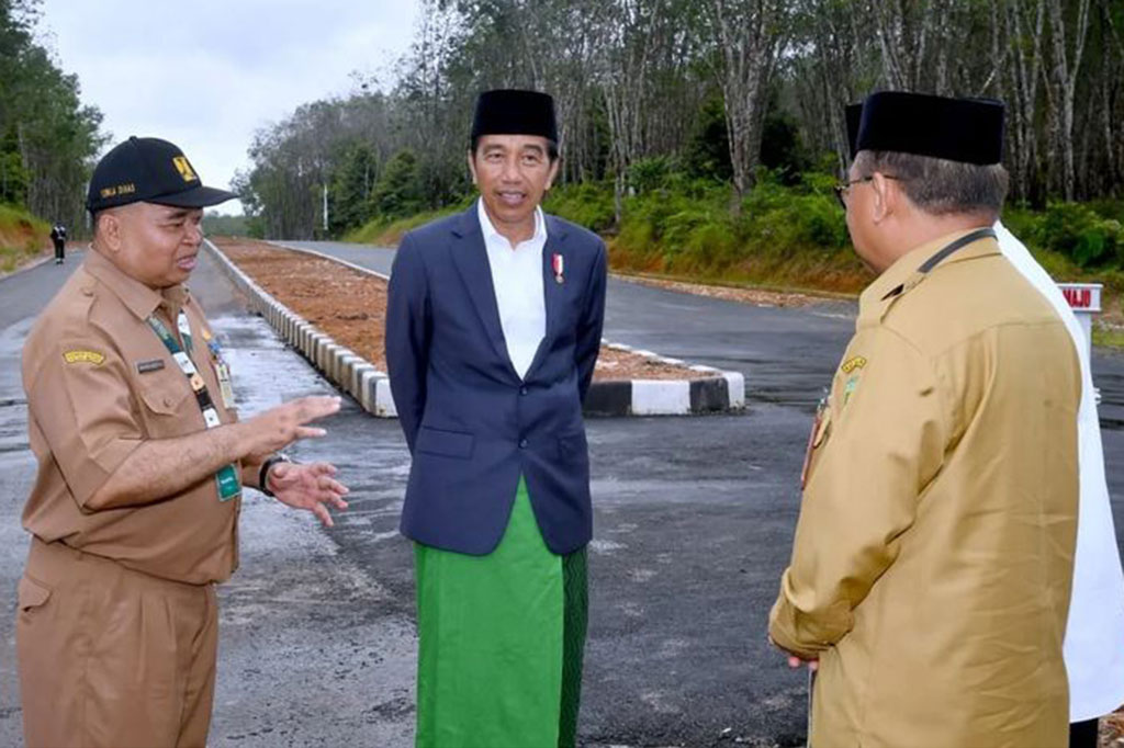 Jalan tersebut memiliki panjang 4,2 kilometer dan telah menghabiskan anggaran sekitar Rp104 miliar dari dana Pemulihan Ekonomi Nasional (PEN).