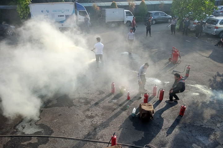 Dalam rangka meminimalisir dan mencegah terjadinya kebakaran, Media Group Network (MGN) bekerja sama dengan Dinas Pemadam Kebakaran Jakarta Barat menggelar pelatihan pemadaman kebakaran.