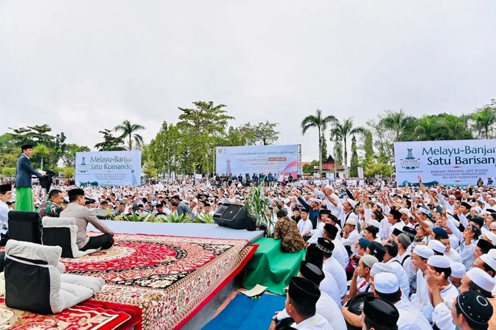 Presiden Joko Widodo (Jokowi) mengapresiasi sumbangsih para tokoh agama dan tokoh adat Kalimantan Selatan dalam mendorong serta memperbaiki pembangunan di Indonesia.